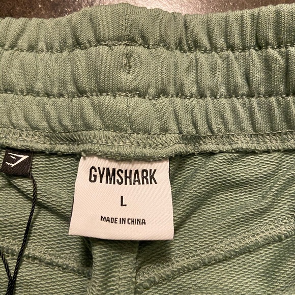 READ DESCRIPTION Gymshark Legacy Loose Shorts - Picture 6 of 6